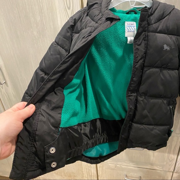 Boys Old Navy Black and Green Puffer Coat size 4T - Picture 5 of 7